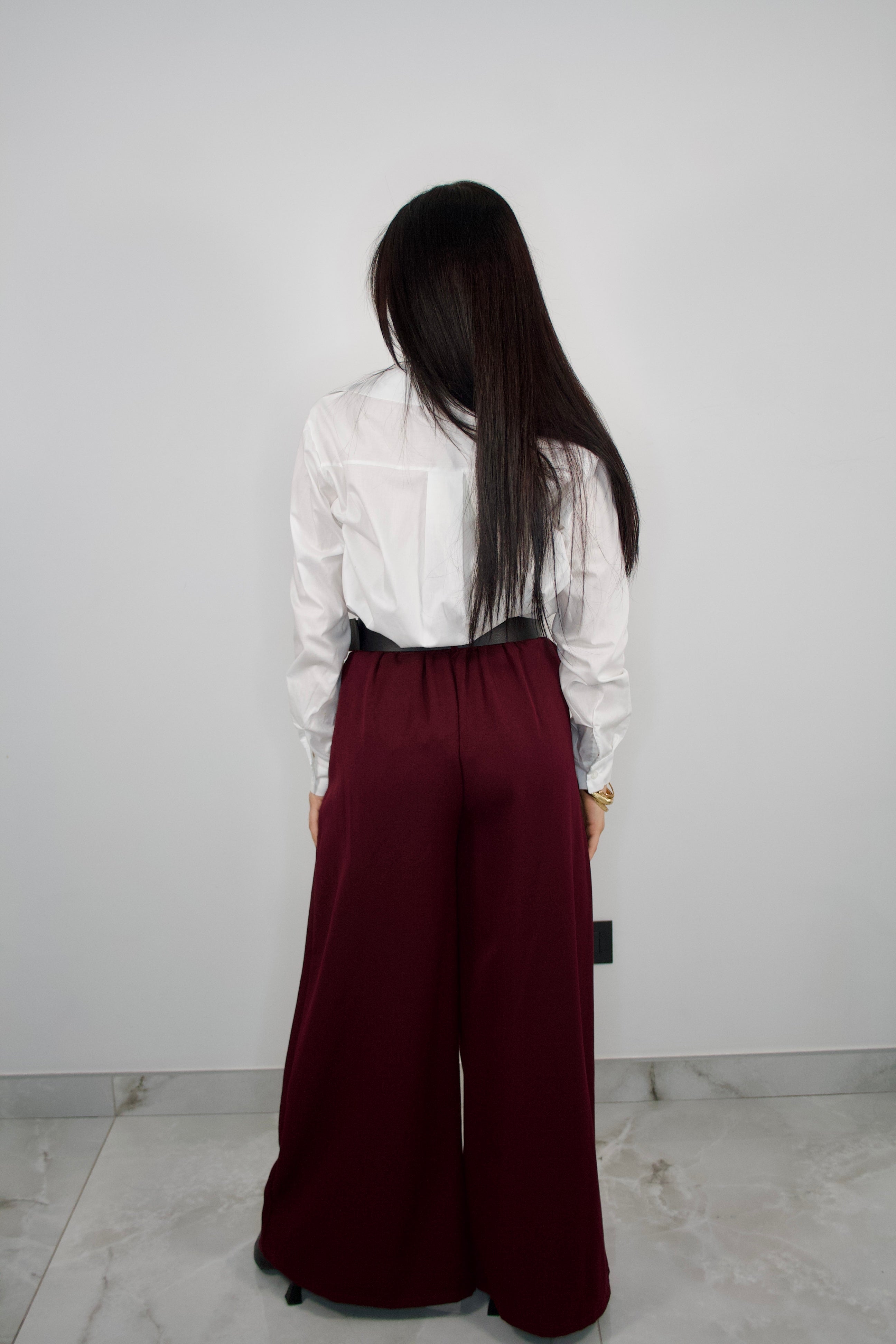 Pantaloni a palazzo con cintura