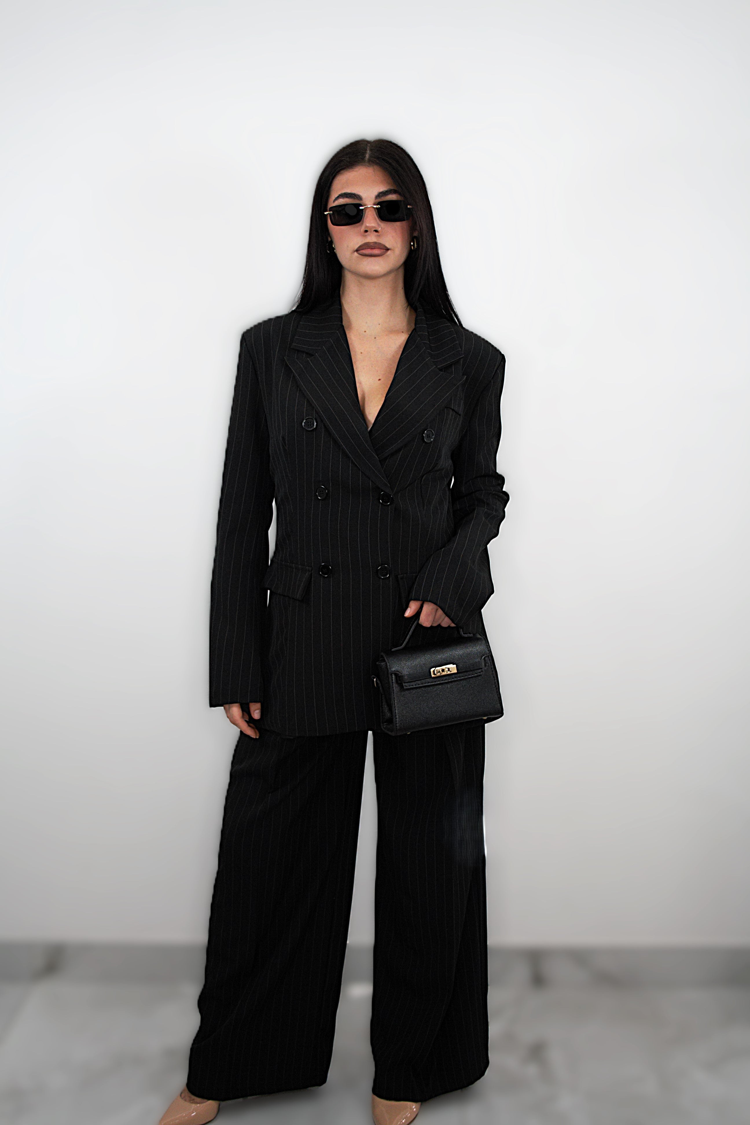 Tailleur “Brigitte” nero gessato