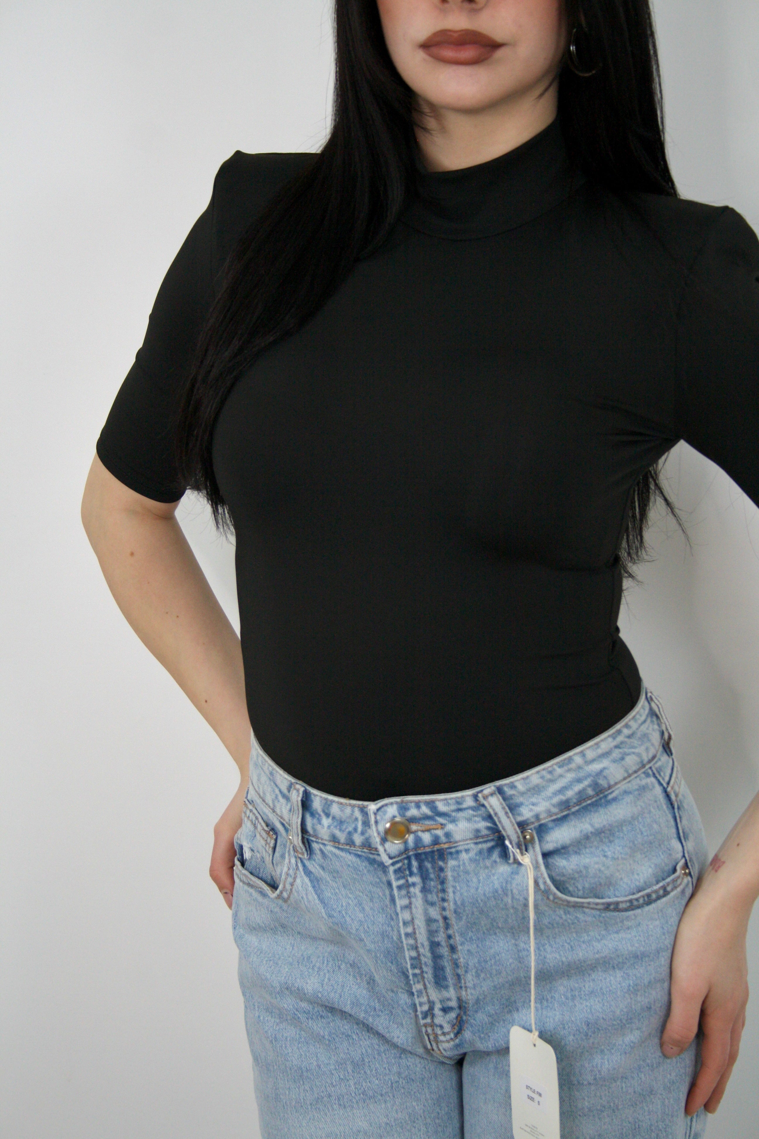 Maglia Atena mezze maniche con spalline