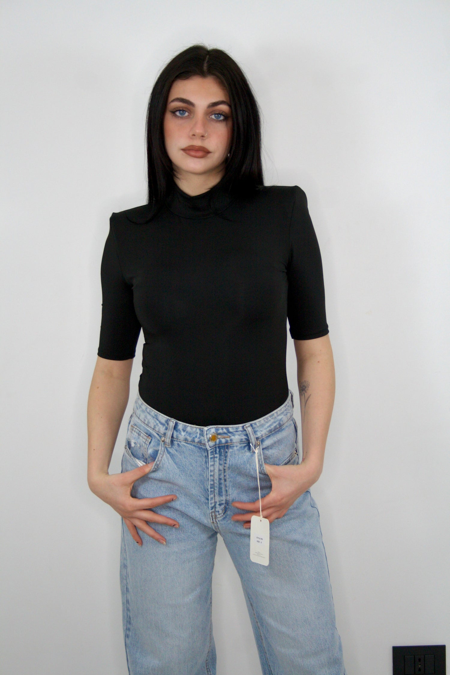 Maglia Atena mezze maniche con spalline