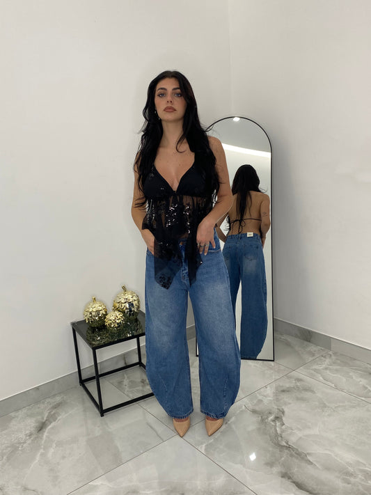 Top nero con dettagli in paillettes