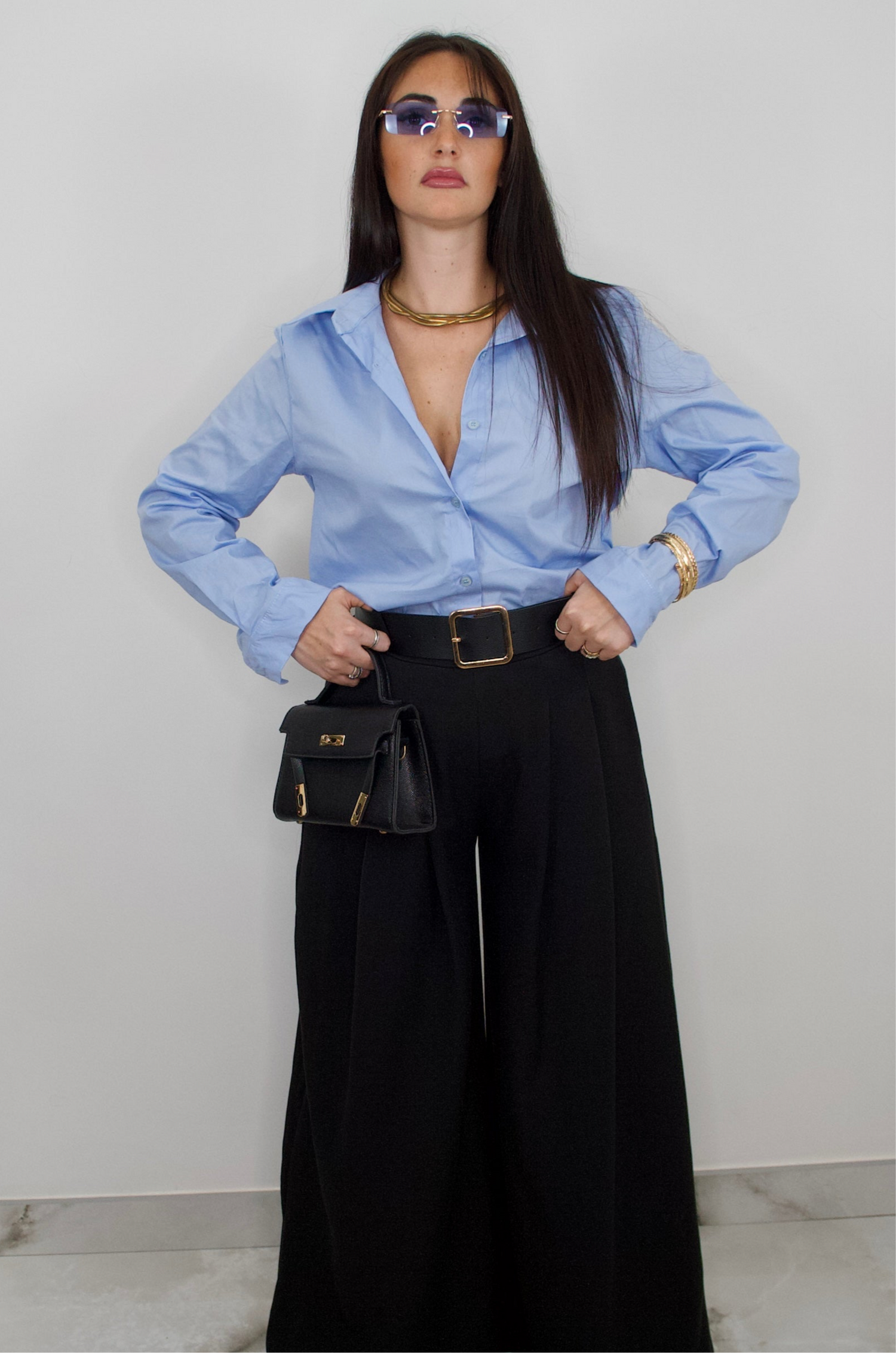 Pantaloni a palazzo con cintura