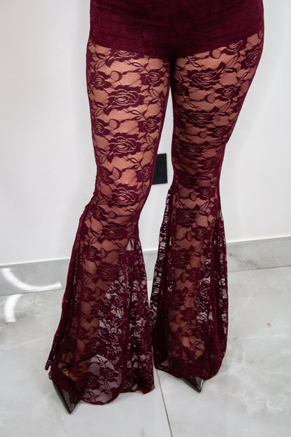 Pantalone ricamato in pizzo bordeaux