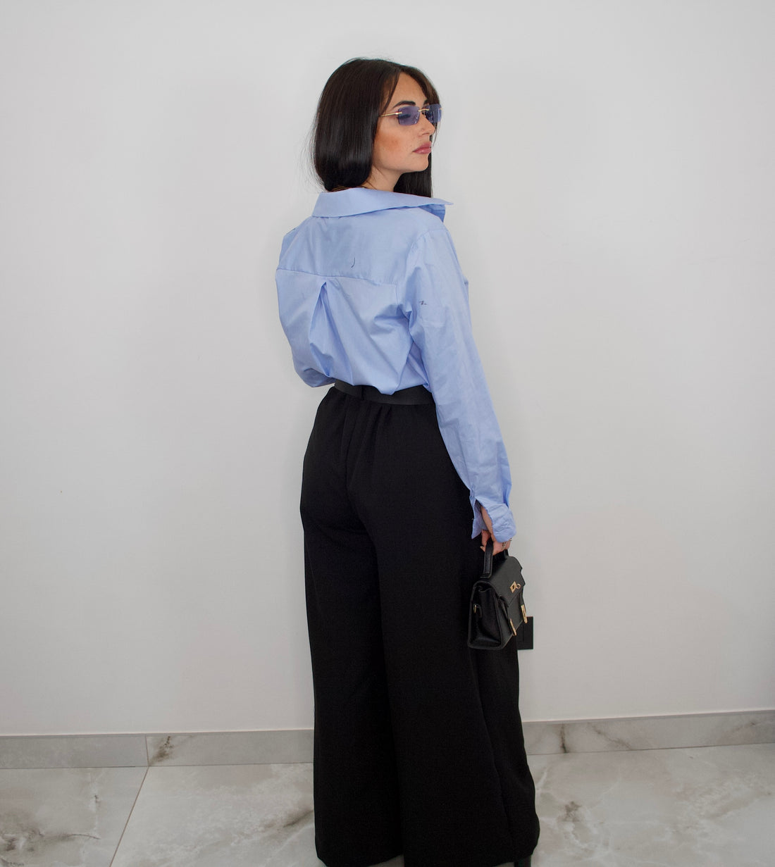 Pantaloni a palazzo con cintura