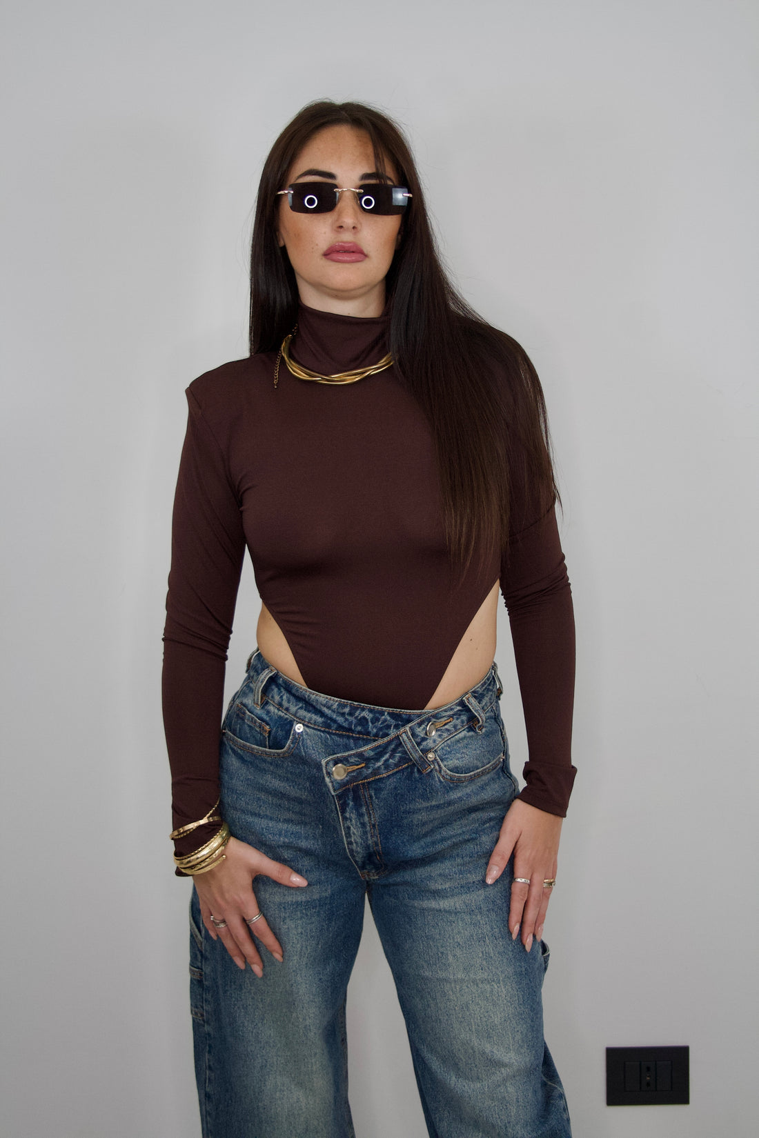 Body sgambato con collo dolcevita