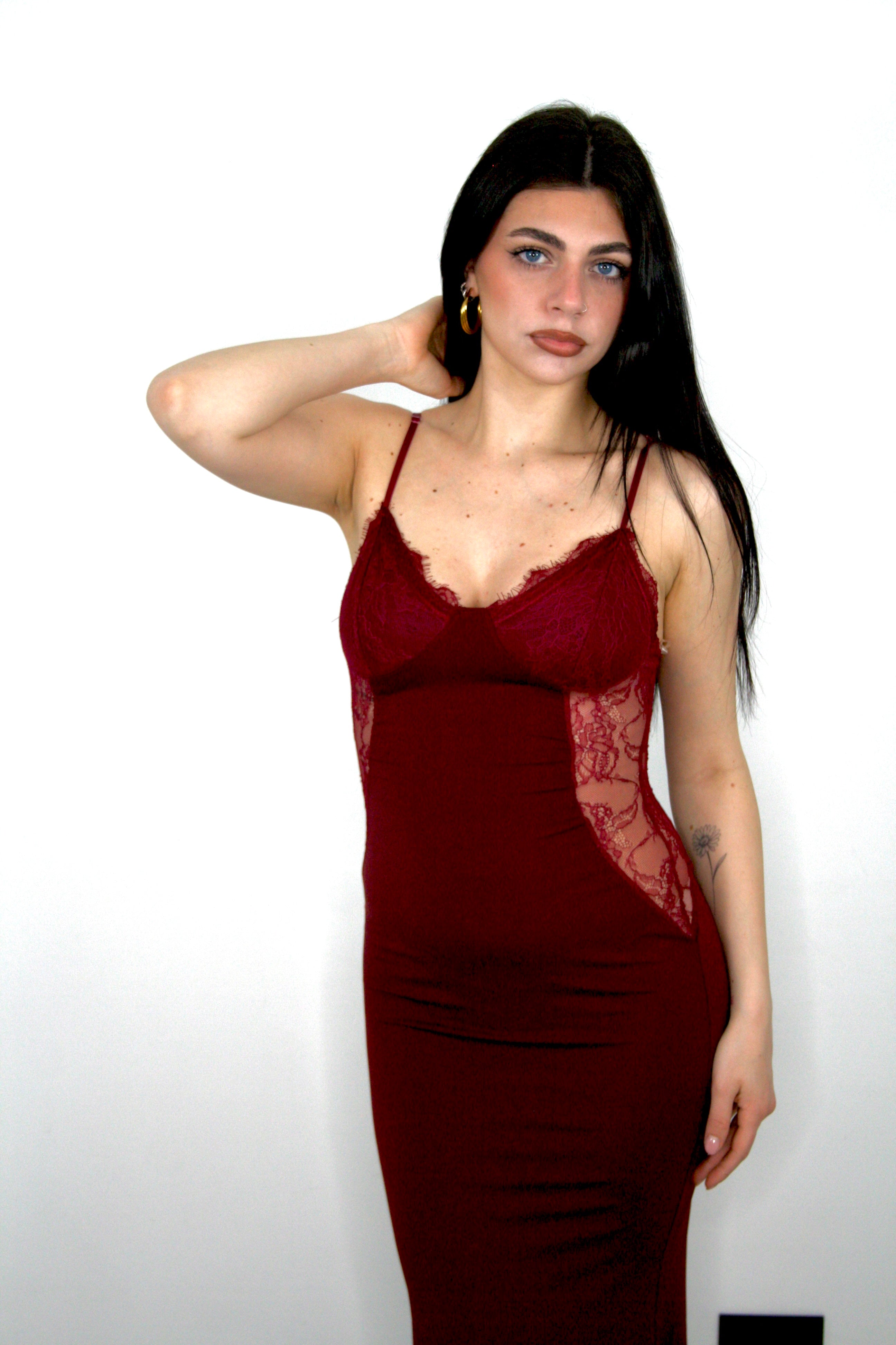 Abito Lungo Lace Sculpt – Rosso Burgundy