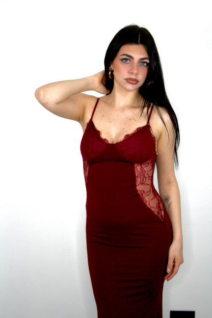 Abito Lungo Lace Sculpt – Rosso Burgundy