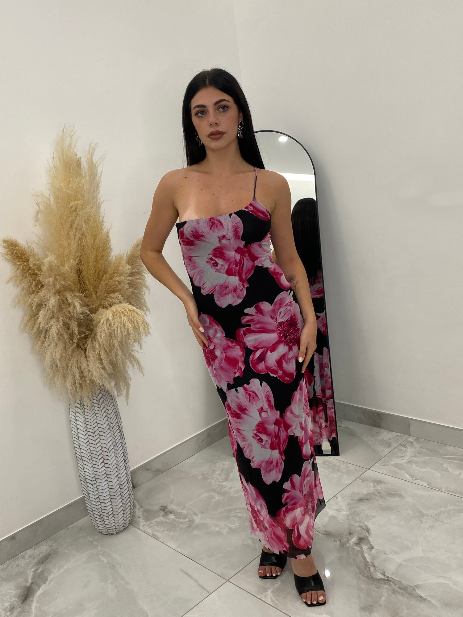 Abito “Floral Allure”