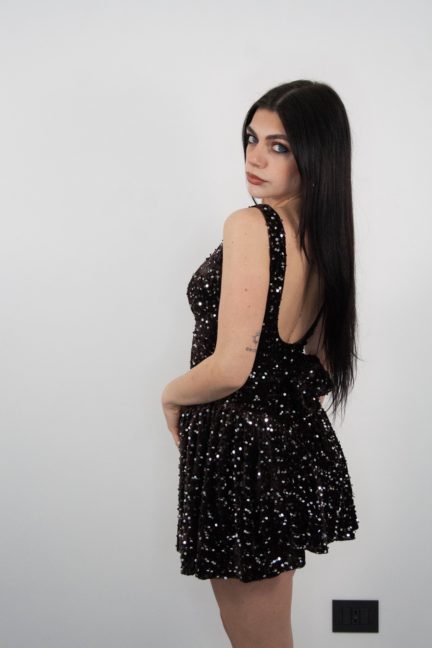 Abito corto Cindy con paillettes