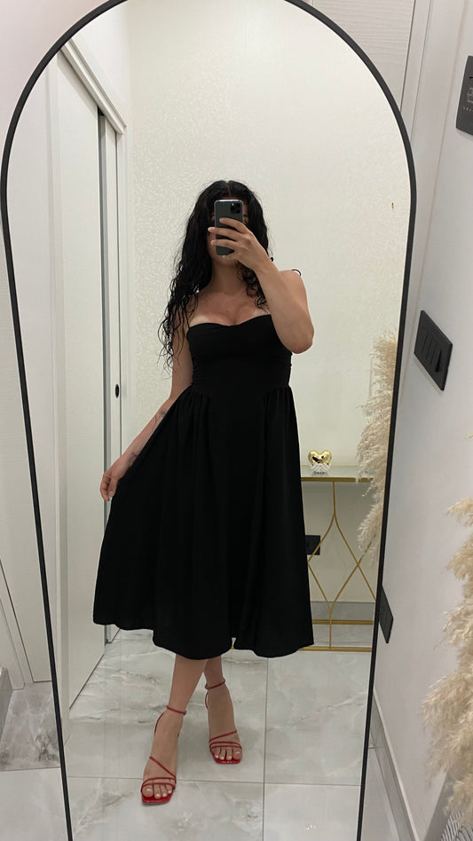 Abito “Noir Élégance”