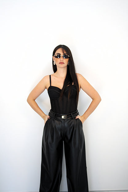 Corpetto nero steccato